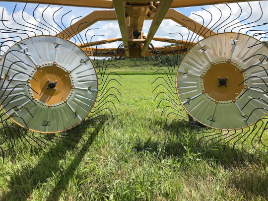 Bridgeview - Bale king hay rake windrow width