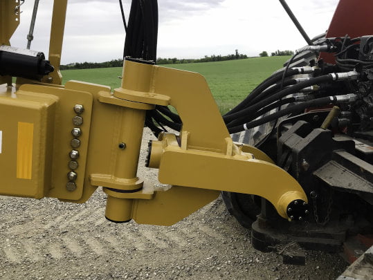 Bridgeview - Pulldozer 1220A scraper pan swivel hitch