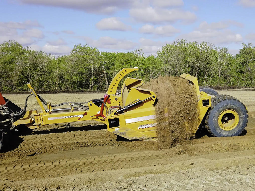 Pulldozer 1220A Scraper