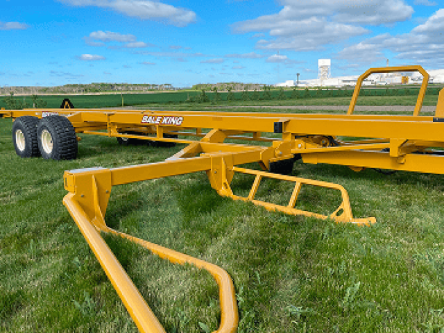 bale-king-front-view