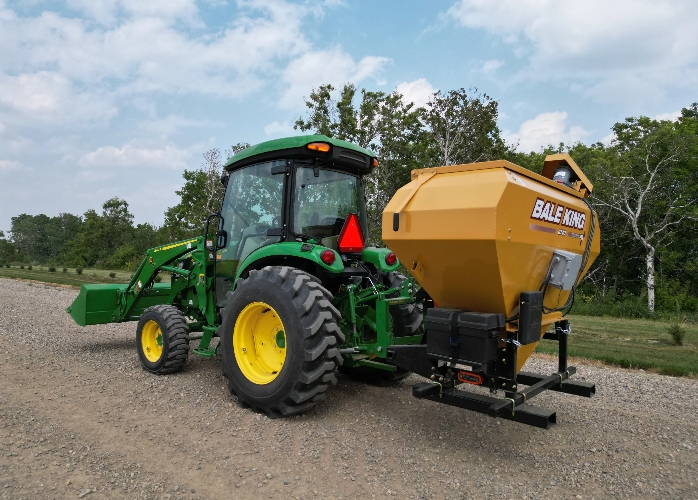 Durable grain and pellet feeder unit